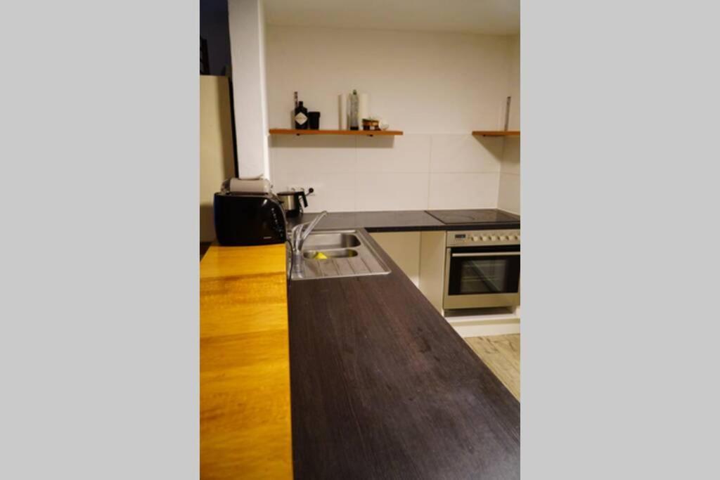 Gemuetliche 3-Zkb Wc Souterrainwohnung In Bestlage Hamburg Zewnętrze zdjęcie